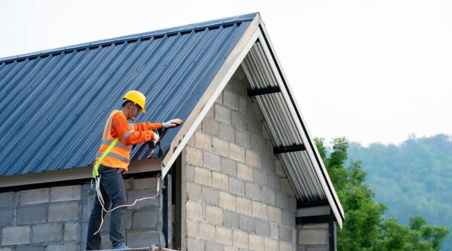 Professional gutter cleaning in Fruithurst, AL